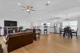 747 Waypoint Dr, Palacios, TX 77465 - Photo 12