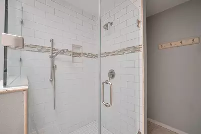 241 Litchfield Lane, Houston, TX 77024 - Photo 22