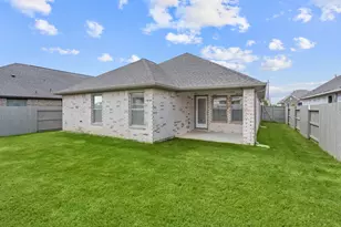 2415 Honeyberry Shrub Dr, Manvel, TX 77578 - Photo 16