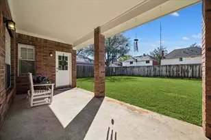 1506 S Gabriel River Cir, Sugar Land, TX 77478 - Photo 28