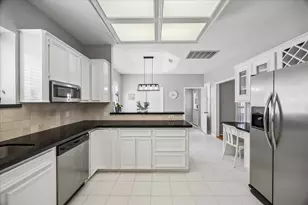 1506 S Gabriel River Cir, Sugar Land, TX 77478 - Photo 10