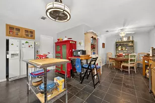 5326 Redstart St, Houston, TX 77096 - Photo 4