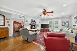 5326 Redstart St, Houston, TX 77096 - Photo 10