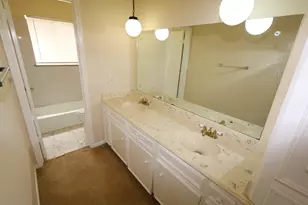13318 Rain Lily Ln, Houston, TX 77083 - Photo 16