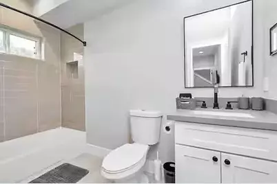 1915 Kolfahl Street #B, Houston, TX 77023 - Photo 30