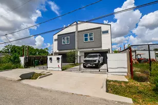 2828 Brackenridge St, Houston, TX 77026 - Photo 14