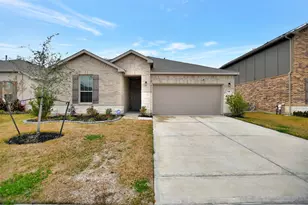 315 Appaloosa Dr, Alvin, TX 77511 - Photo 2