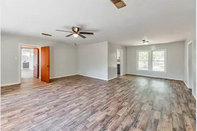 104 N Pecan Street, Woodville, TX 75979 - Photo 12