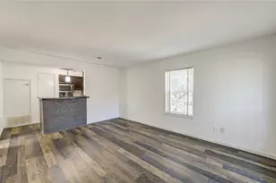 839 Wax Myrtle Ln, Houston, TX 77079 - Photo 12