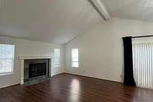 2010 Windy Meadow Dr, Sugar Land, TX 77478 - Photo 2