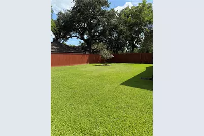206 N Orange Street, Sweeny, TX 77480 - Photo 24
