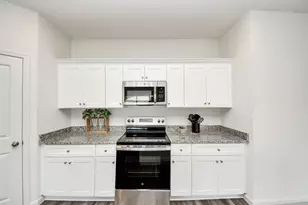 25360 Stoneham Crk Dr, Magnolia, TX 77355 - Photo 12