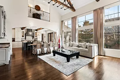 8307 Maple Court, Bellaire, TX 77401 - Photo 8