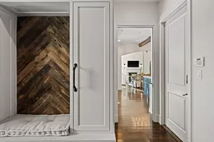 8307 Maple Ct, Bellaire, TX 77401 - Photo 16