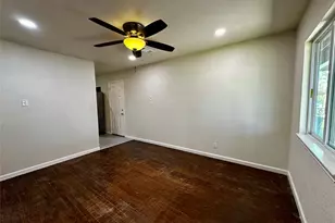 9434 Fairland Dr, Houston, TX 77051 - Photo 4