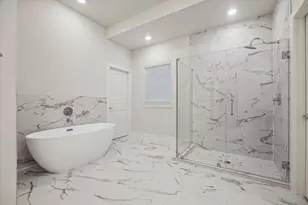 6445 Rena St, Houston, TX 77092 - Photo 8