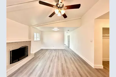 13754 Shirebrook Drive, Sugar Land, TX 77498 - Photo 4