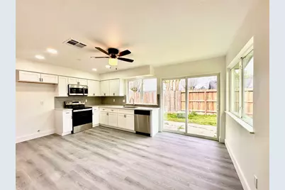 13754 Shirebrook Drive, Sugar Land, TX 77498 - Photo 8