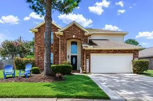1802 Oak Lodge Dr, Pearland, TX 77581 - Photo 1