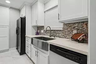 8327 Spring Wind Dr, Houston, TX 77040 - Photo 12
