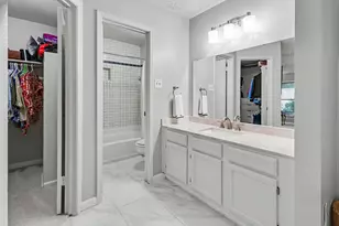 8327 Spring Wind Dr, Houston, TX 77040 - Photo 16