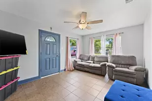 7610 Touchstone St, Houston, TX 77028 - Photo 4