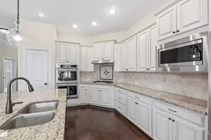 31406 Postwood Oaks Ct, Spring, TX 77386 - Photo 16