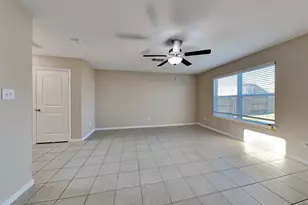 729 Totem Trail Dr, La Marque, TX 77568 - Photo 2