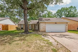 2606 Lexington Woods Dr, Spring, TX 77373 - Photo 2