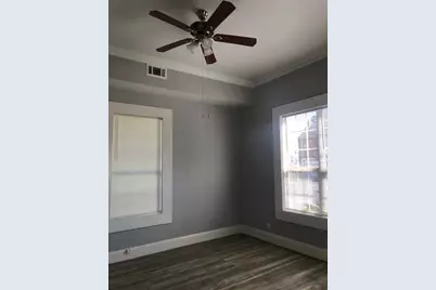 2210 Sabine Pass Avenue, Beaumont, TX 77701 - Photo 2