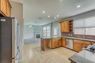 21902 Willow Shadows Dr, Tomball, TX 77375 - Photo 8