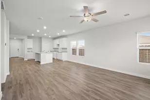 17218 White Peace Dr, Waller, TX 77484 - Photo 10