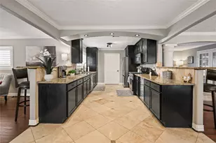 9402 Crispin Ln, Houston, TX 77080 - Photo 10