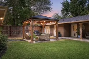 9402 Crispin Ln, Houston, TX 77080 - Photo 32