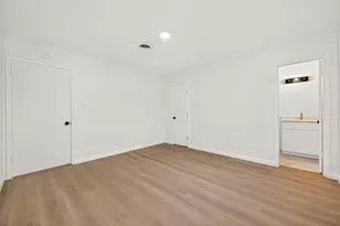 215 Crest Hill Dr, Conroe, TX 77301 - Photo 26