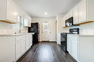 5402 Logan Dale Dr, Brookshire, TX 77423 - Photo 2