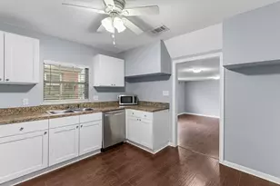 709 1/2 Gale St, Houston, TX 77009 - Photo 4