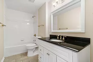 1042 Augusta Dr, Houston, TX 77057 - Photo 18