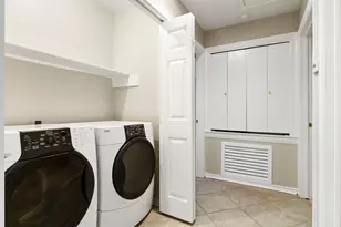 1042 Augusta Dr, Houston, TX 77057 - Photo 14