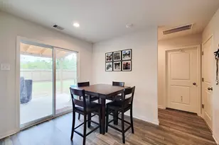 111 Avalon Dr, Huntsville, TX 77320 - Photo 10