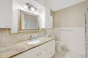 12738 Eastbrook Dr, Houston, TX 77013 - Photo 16