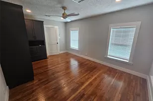 15 Delmar St, Houston, TX 77011 - Photo 14