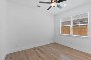 2855 Orange Leaf Dr, Fulshear, TX 77423 - Photo 4