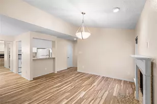 1818 Augusta Dr, Houston, TX 77057 - Photo 2