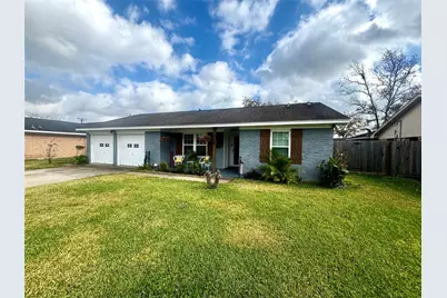 1029 Vine Drive, Angleton, TX 77515 - Photo 1