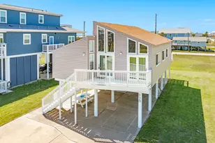 115 Doubloon Dr, Freeport, TX 77541 - Photo 10