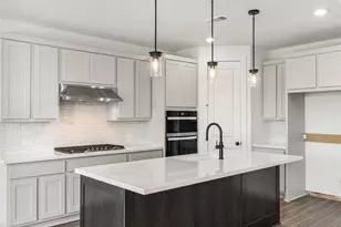 31923 Burkett Crst Ln, Fulshear, TX 77441 - Photo 4