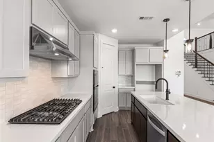 31923 Burkett Crst Ln, Fulshear, TX 77441 - Photo 8