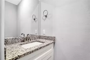 1456 River Oaks Dr, Huntsville, TX 77340 - Photo 18