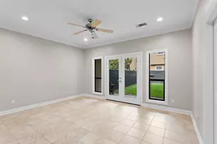 405 Reinerman St, Houston, TX 77007 - Photo 6